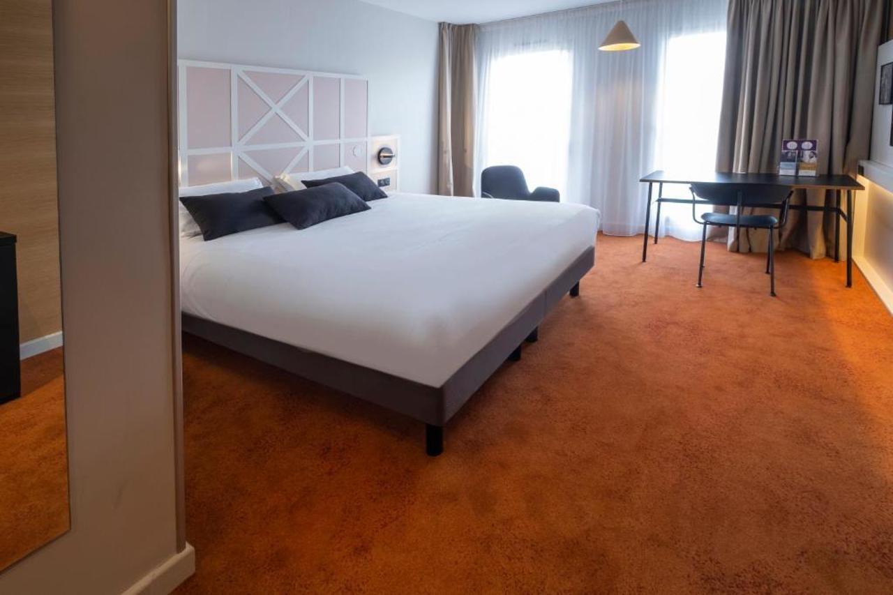Mercure Rouen Centre Champ De Mars Exterior foto