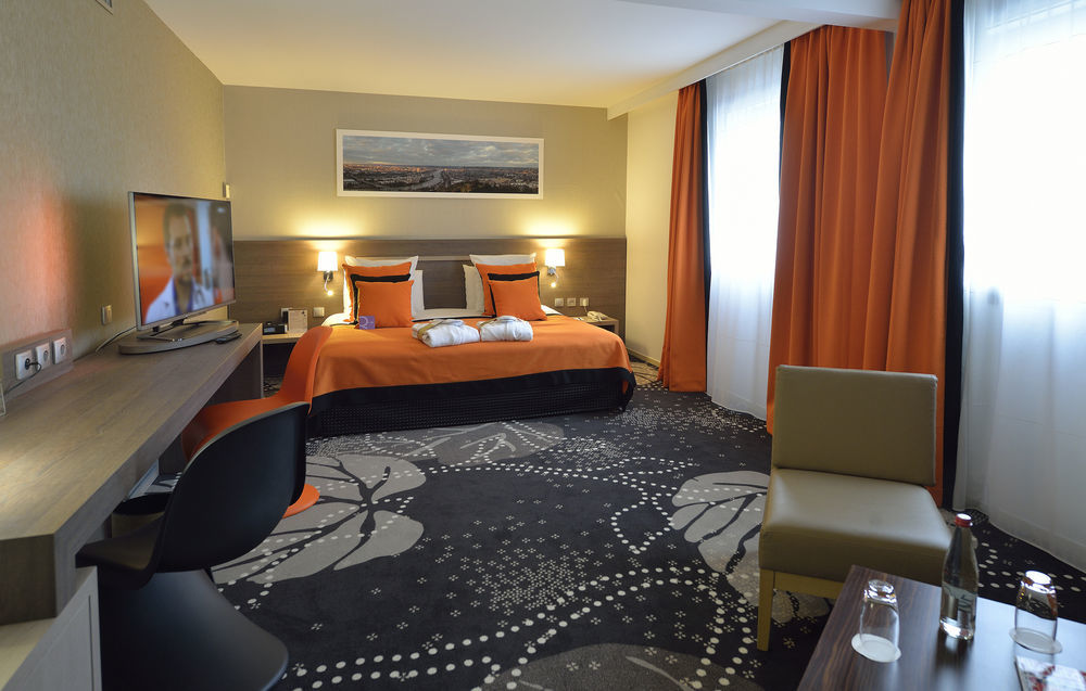 Mercure Rouen Centre Champ De Mars Exterior foto