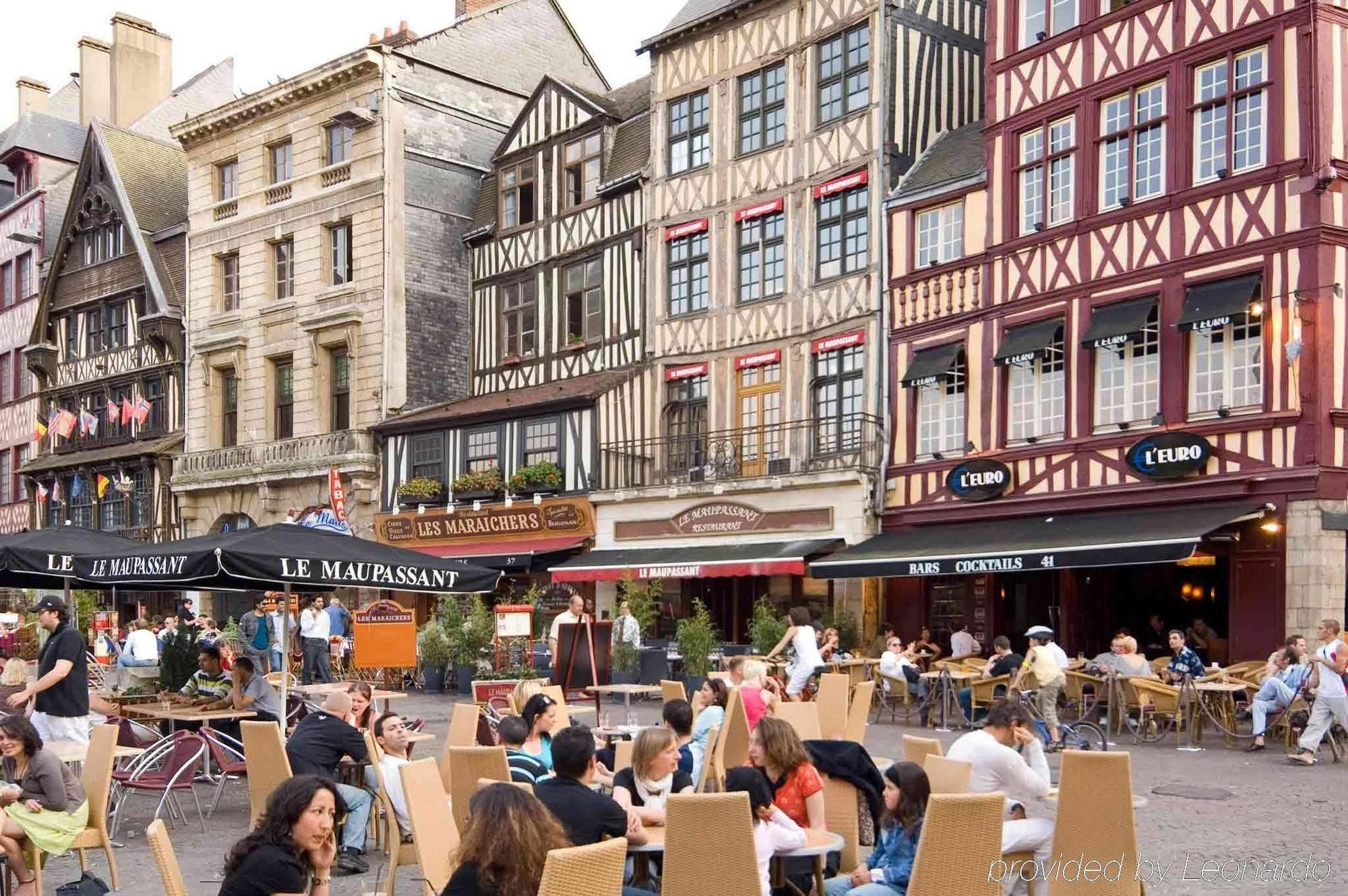 Mercure Rouen Centre Champ De Mars Exterior foto