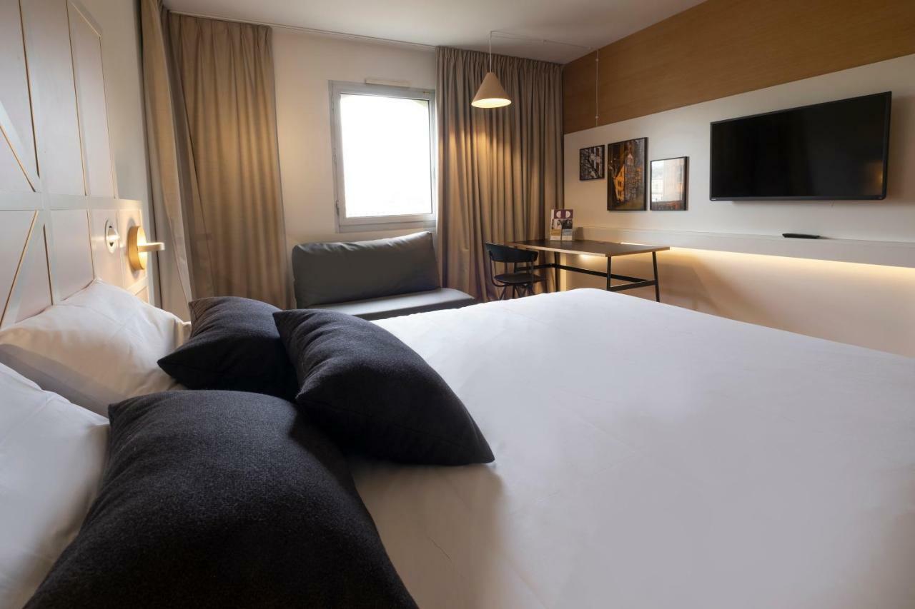 Mercure Rouen Centre Champ De Mars Exterior foto
